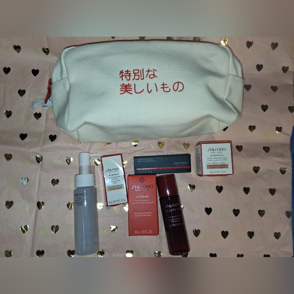 NEW Shiseido 6 Piece Gift Set with Shiseido Cosmetic bag